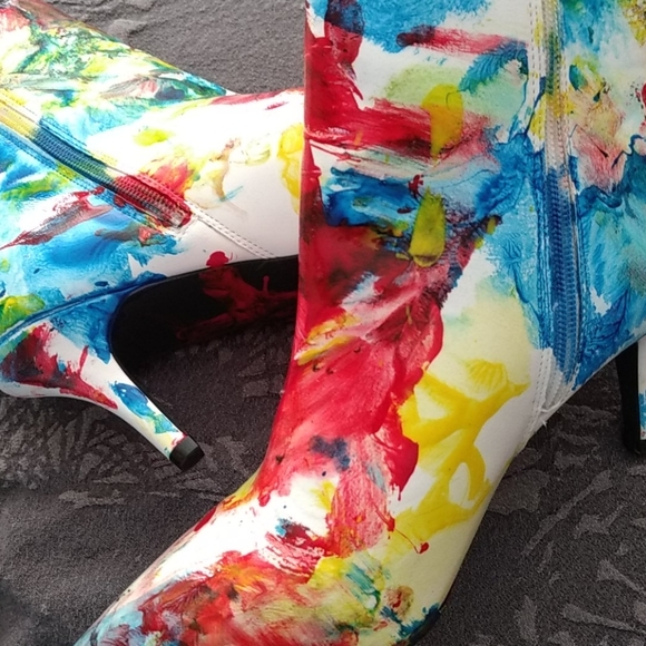 Paint poured model boots - Picture 2 of 6